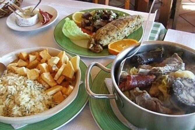 Algarve wine tour and mountain top trip with lunch or dinner at sunset time - Lunch or dinner up high: Luar da Fóia vs Paraíso da Montanha